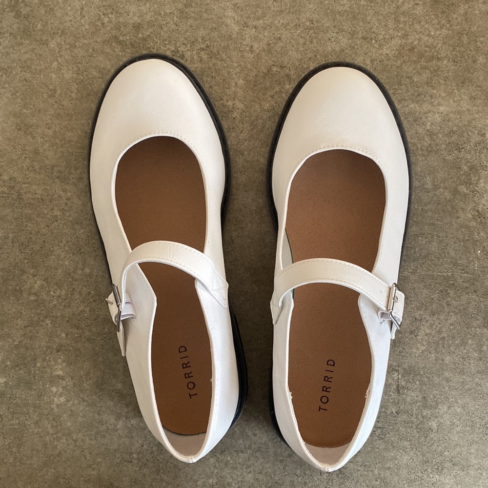 Torrid size 12ww flats